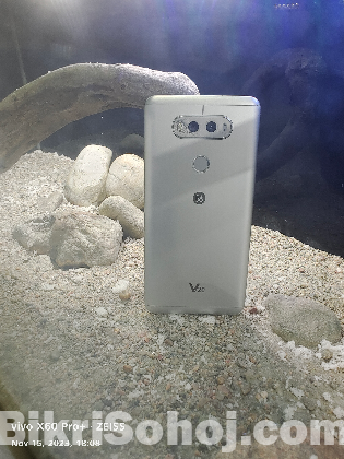 LG V20